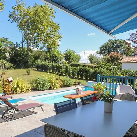 Alojamento de Acomodação e Pequeno-almoço Txori Etxea