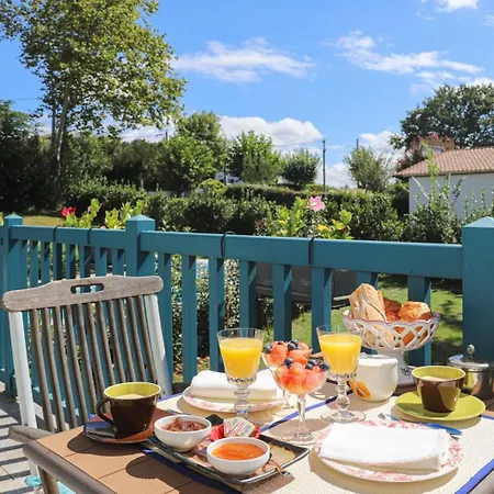 Txori Etxea Bed & Breakfast 3*